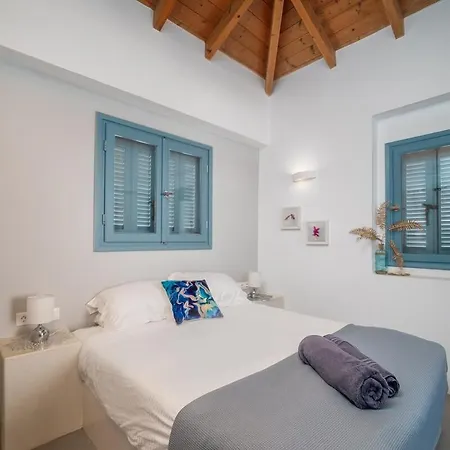 Etoni, Amazing Sea Views, Infinity Pool Villa