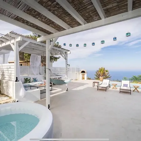 Etoni, Amazing Sea Views, Infinity Pool Villa