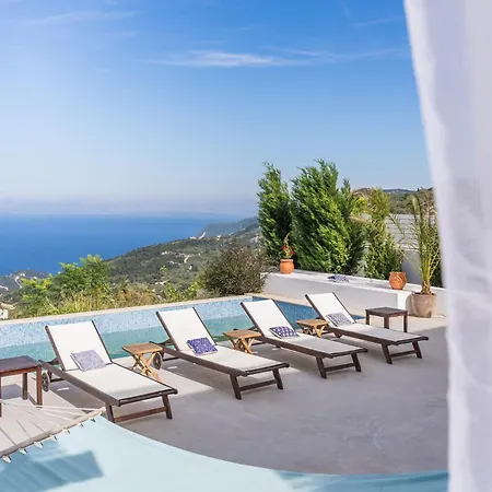 Villa Etoni, Amazing Sea Views, Infinity Pool Kalamítsi