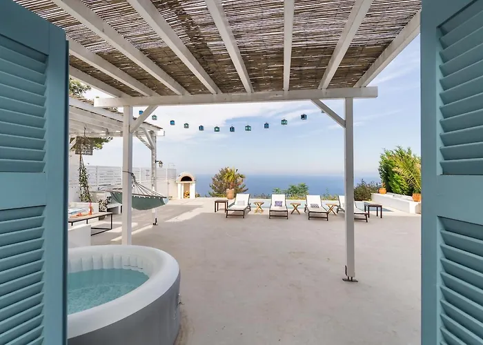 Etoni, Amazing Sea Views, Infinity Pool