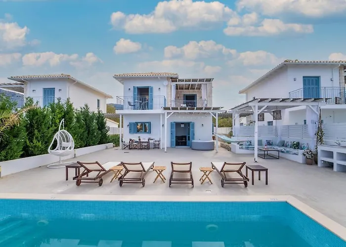 Etoni, Amazing Sea Views, Infinity Pool Willa *