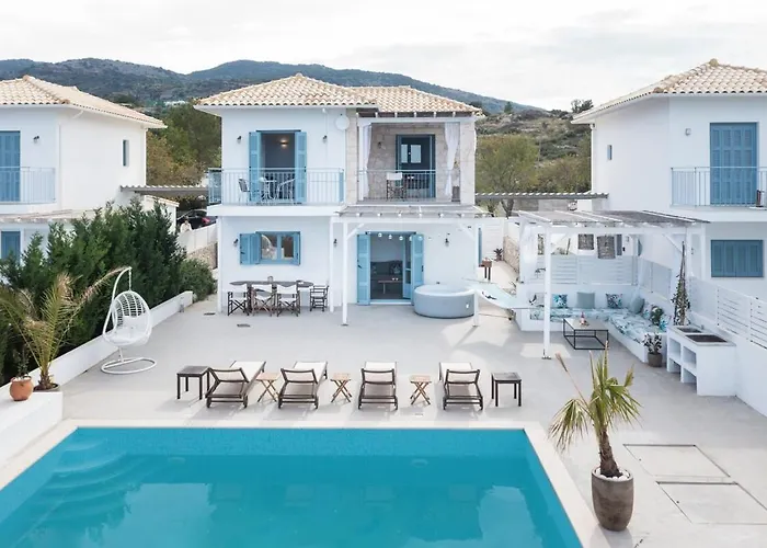 Etoni, Amazing Sea Views, Infinity Pool Willa